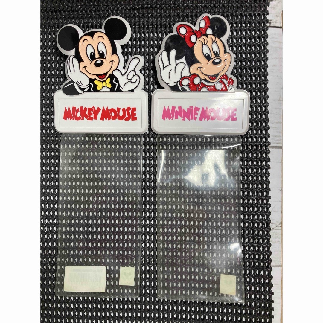 Disney(ディズニー)の東京ディズニーランド　パスケース　ミッキーマウスミニー1995年パスポート付 エンタメ/ホビーのおもちゃ/ぬいぐるみ(キャラクターグッズ)の商品写真