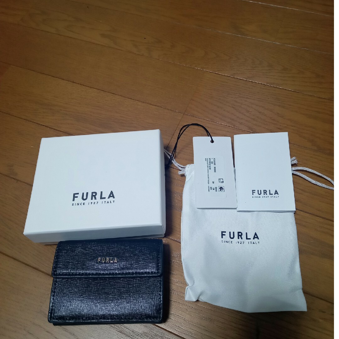 ファッション小物FURLA三つ折り財布   バビロン