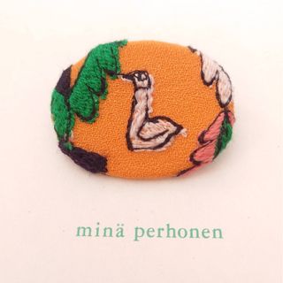 ミナペルホネン(mina perhonen)のミナペルホネン サンキューベリーバッジ ⑥ forest diamond(ブローチ/コサージュ)