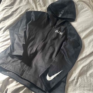 ナイキ(NIKE)のNIKE ナイキ　アウター　スウェット　パーカー(パーカー)