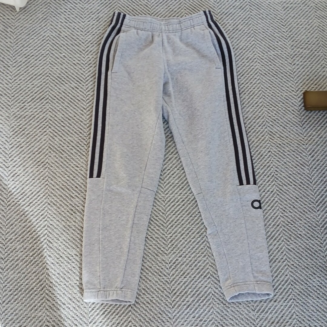 adidas(アディダス)の子供用ズボン(adidas) キッズ/ベビー/マタニティのキッズ服男の子用(90cm~)(パンツ/スパッツ)の商品写真