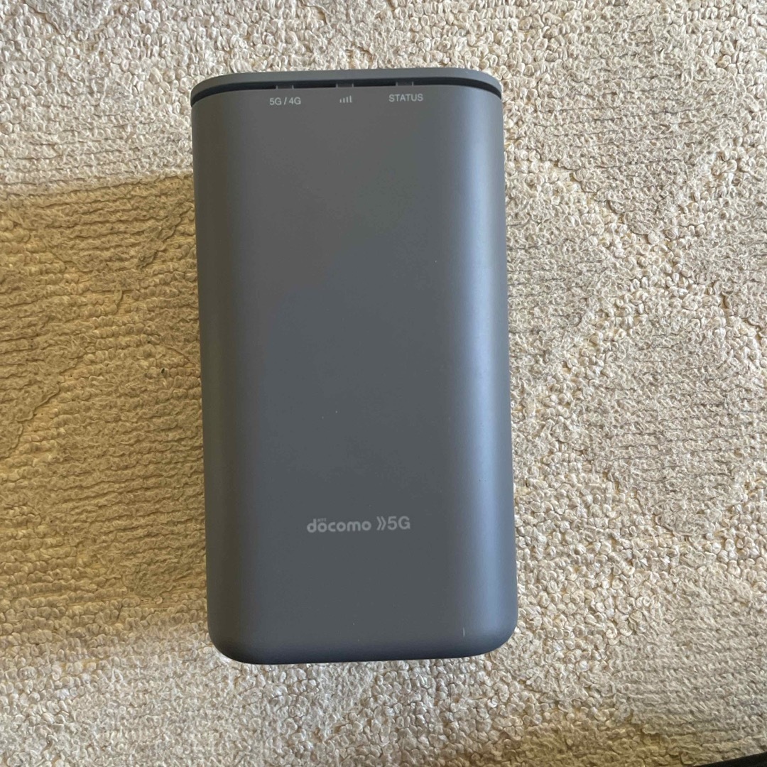 home 5G Wi-Fi ルーター HR01 スマホ/家電/カメラのPC/タブレット(PC周辺機器)の商品写真