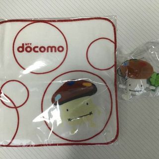 エヌティティドコモ(NTTdocomo)の【未使用】 ミニハンカチ　ストラップ(ノベルティグッズ)