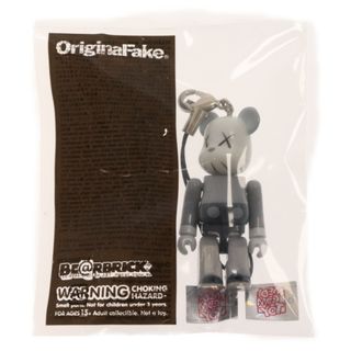 メディコムトイ(MEDICOM TOY)のMEDICOM TOY メディコムトイ BE@RBRICK 70% KAWS Original Fake ベアブリック カウズ オリジナルフェイク ストラップ キーホルダー フィギュア 人形 グレー/ネイビー(その他)