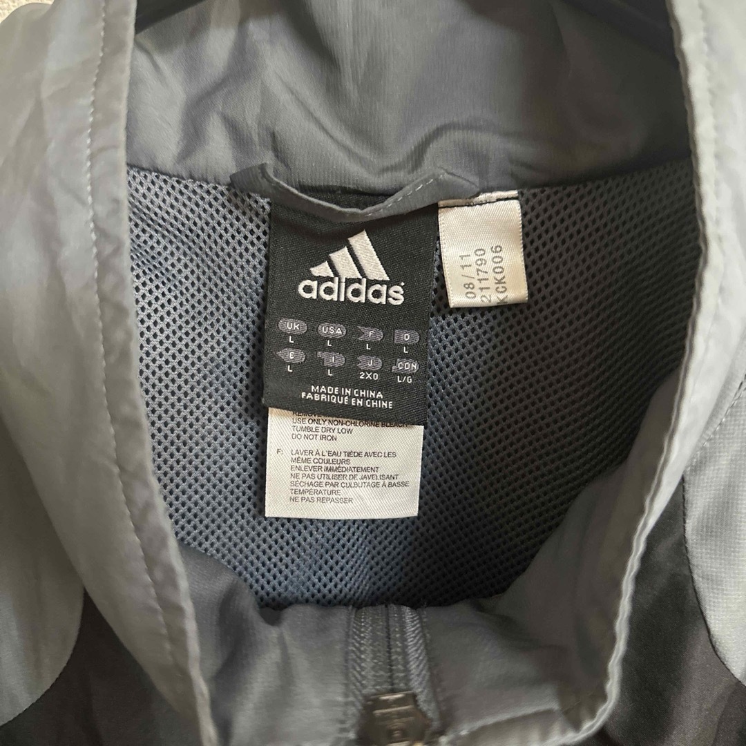 adidas(アディダス)のアディダス　ナイロン　2XO メンズのジャケット/アウター(ナイロンジャケット)の商品写真