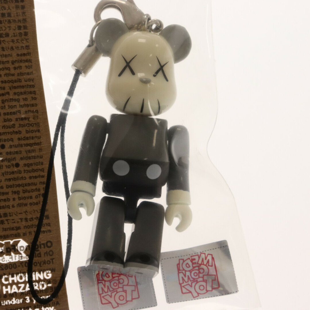 MEDICOM TOY(メディコムトイ)のMEDICOM TOY メディコムトイ BE@RBRICK 70% KAWS Original Fake ベアブリック カウズ オリジナルフェイク ストラップ キーホルダー フィギュア 人形 グレー エンタメ/ホビーのフィギュア(その他)の商品写真