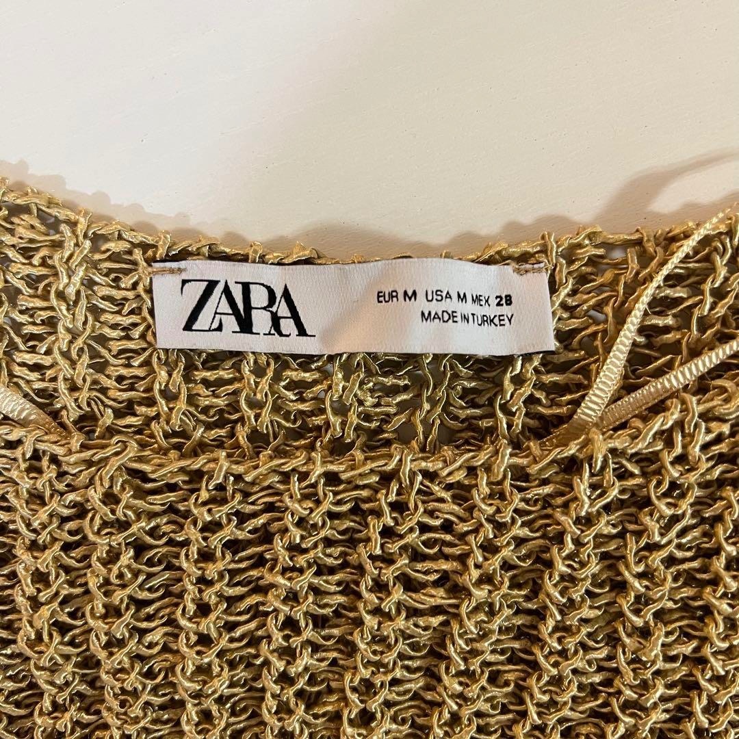 ZARA(ザラ)のZARA ザラ　セーター　Mサイズ　ゴールド　トップス　ショート丈 レディースのトップス(ニット/セーター)の商品写真