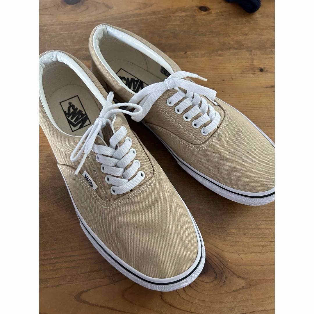 VANS(ヴァンズ)のVANS ERA  27.5cm  ベージュ　新品未使用　バンズ メンズの靴/シューズ(スニーカー)の商品写真