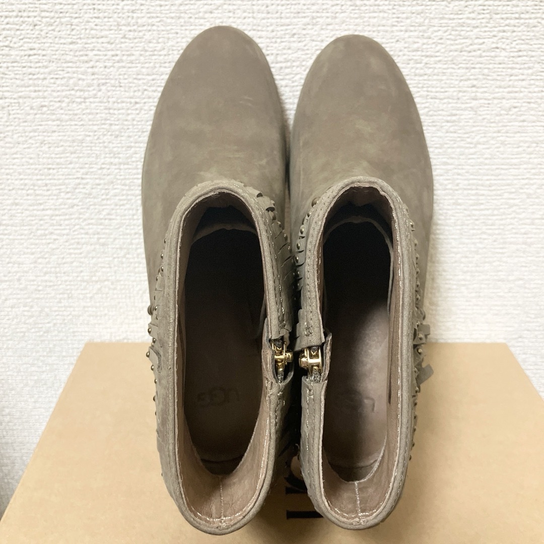 ☆箱付き新品☆UGG アグ ARIANE フリンジ レザーブーツ 25cm