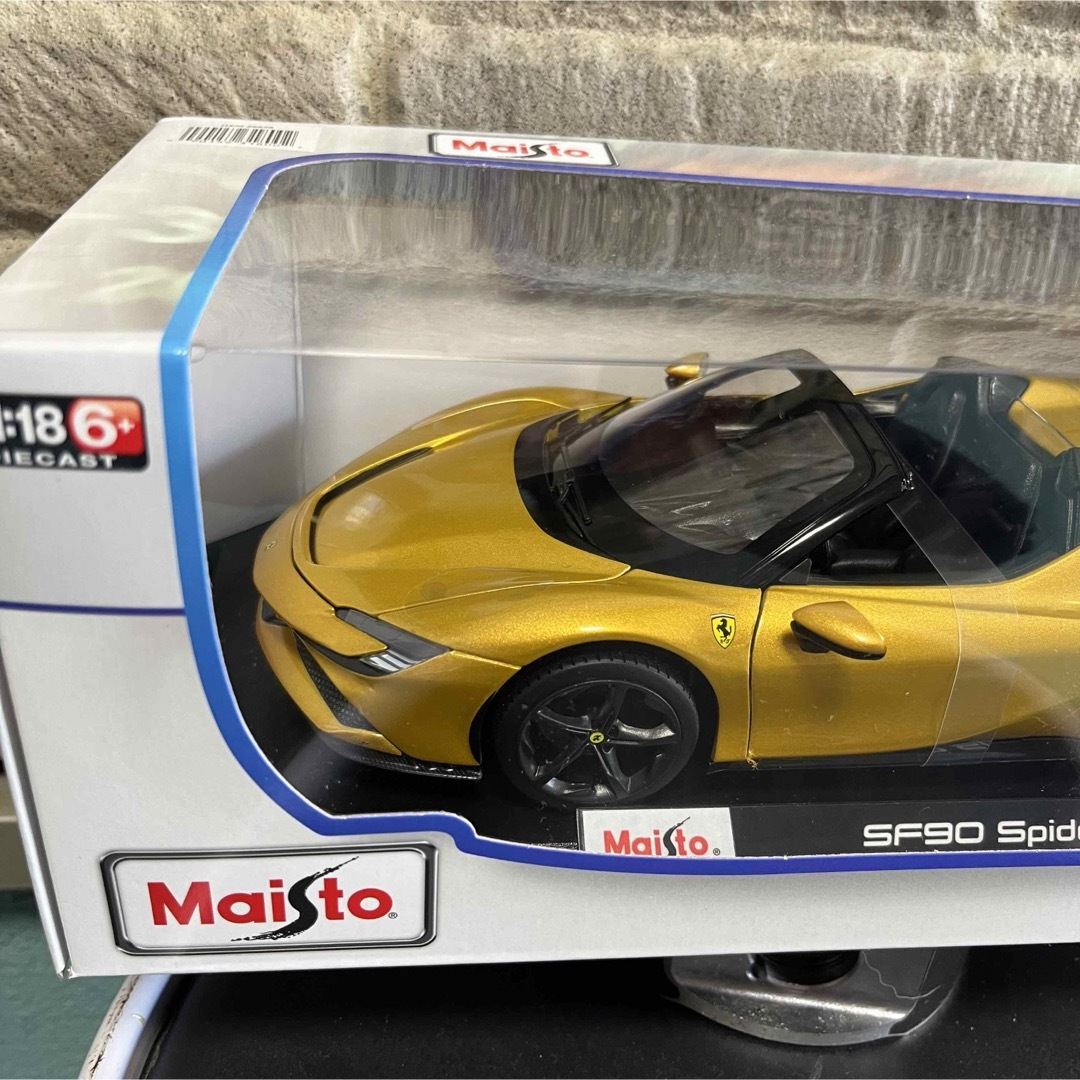 Ferrari(フェラーリ)のレア 新品1/18 マイストMaistoフェラーリ SF90 Spider エンタメ/ホビーのおもちゃ/ぬいぐるみ(ミニカー)の商品写真