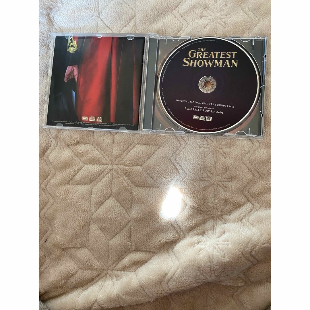 【中古】CDアルバム　THE GREATEST SHOWMAN サントラ エンタメ/ホビーのCD(映画音楽)の商品写真