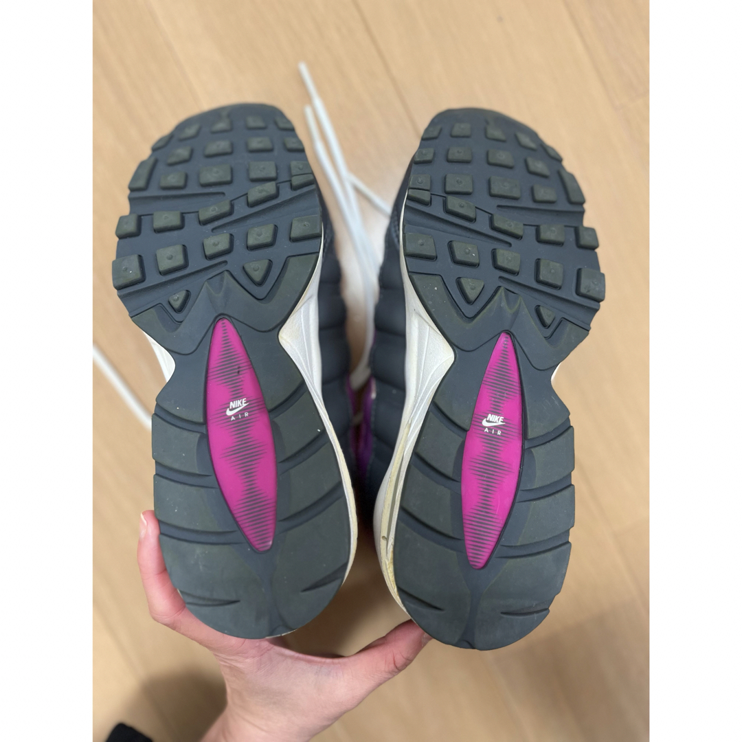 NIKE(ナイキ)のNIKEエアマックス95 ピンク レディースの靴/シューズ(スニーカー)の商品写真