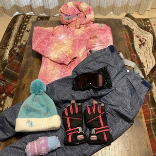 女児　スキーウェア　ニット帽　手袋　ゴーグル　靴下　セット品(ウインタースポーツ)