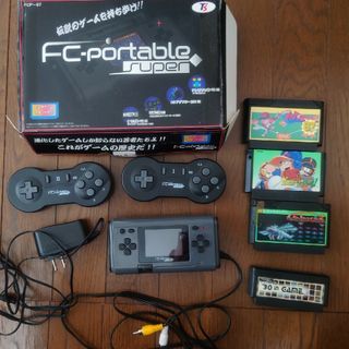 FC-PORTABLE SUPER ジャンク ファミコン互換機(携帯用ゲーム機本体)