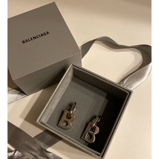 BALENCIAGA(ピアス(両耳用))のフリマアイテム一覧 BALENCIAGA(ピアス(両耳用))のフリマアイテム一覧