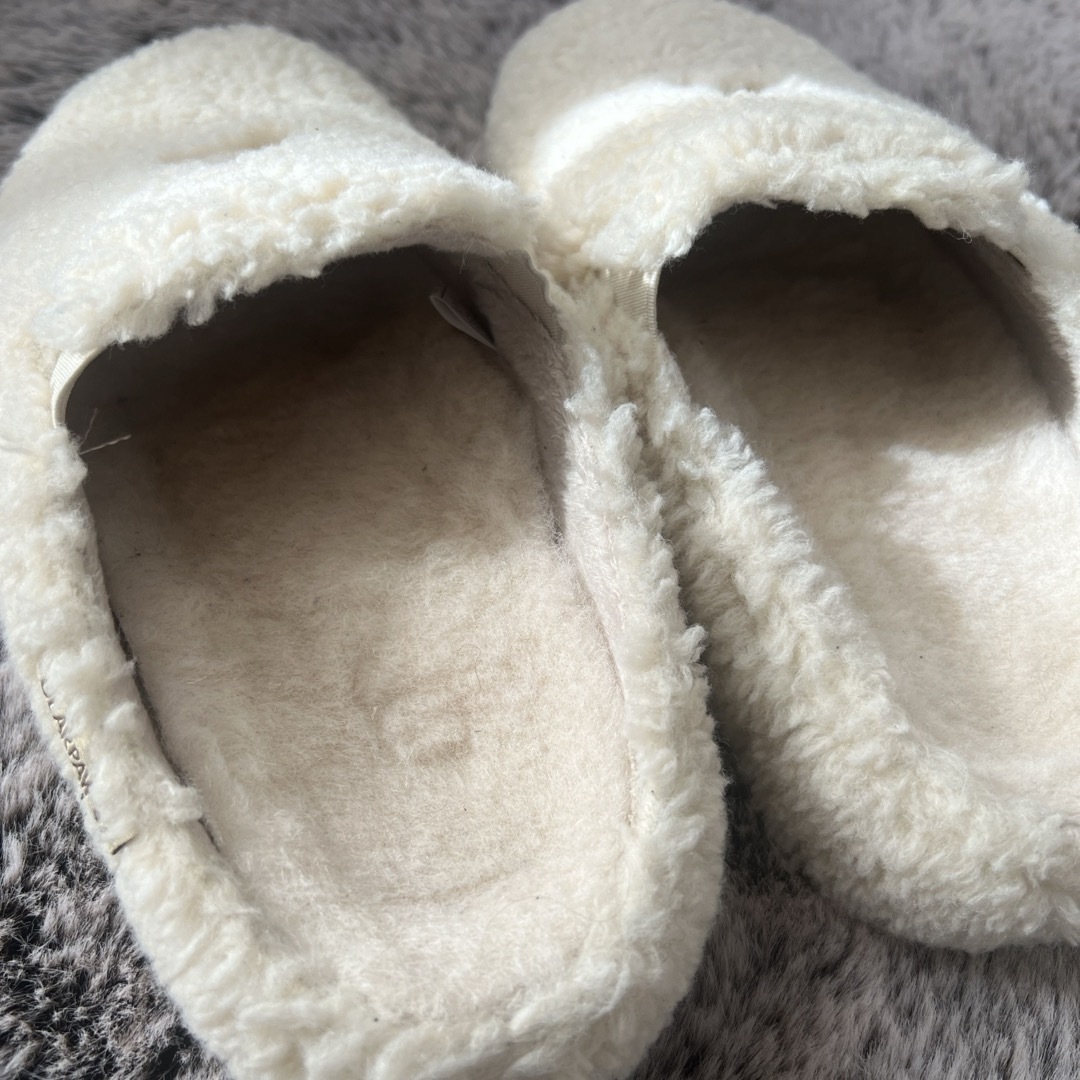 BEARPAW(ベアパウ)のベアパウ　クマ　ムートンスリッパ レディースの靴/シューズ(スリッポン/モカシン)の商品写真