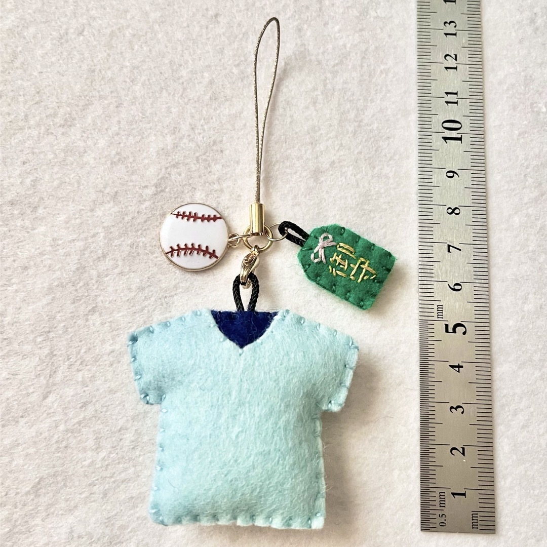 ⚾️ 野球 フェルト ユニフォーム (お守り、チャーム付 ⚾️ 野球 フェルト ユニフォーム (お守り、チャーム付
