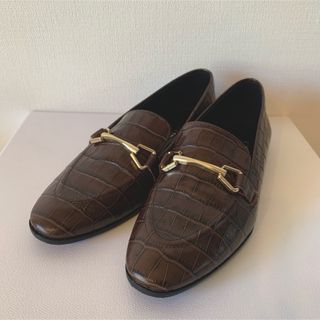 ザラ(ZARA)のZARA ビット 型押し ローファー ブラウン 35 22.5cm(ローファー/革靴)