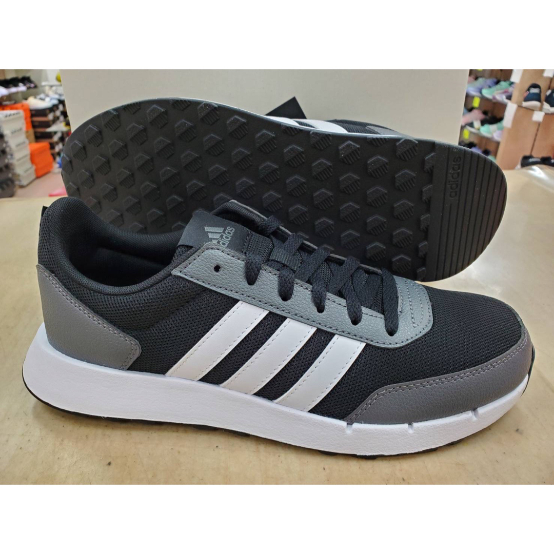 adidas(アディダス)のadidasアディダス RUN50s M26.5cmレトロ風カジュアルスニーカー メンズの靴/シューズ(スニーカー)の商品写真