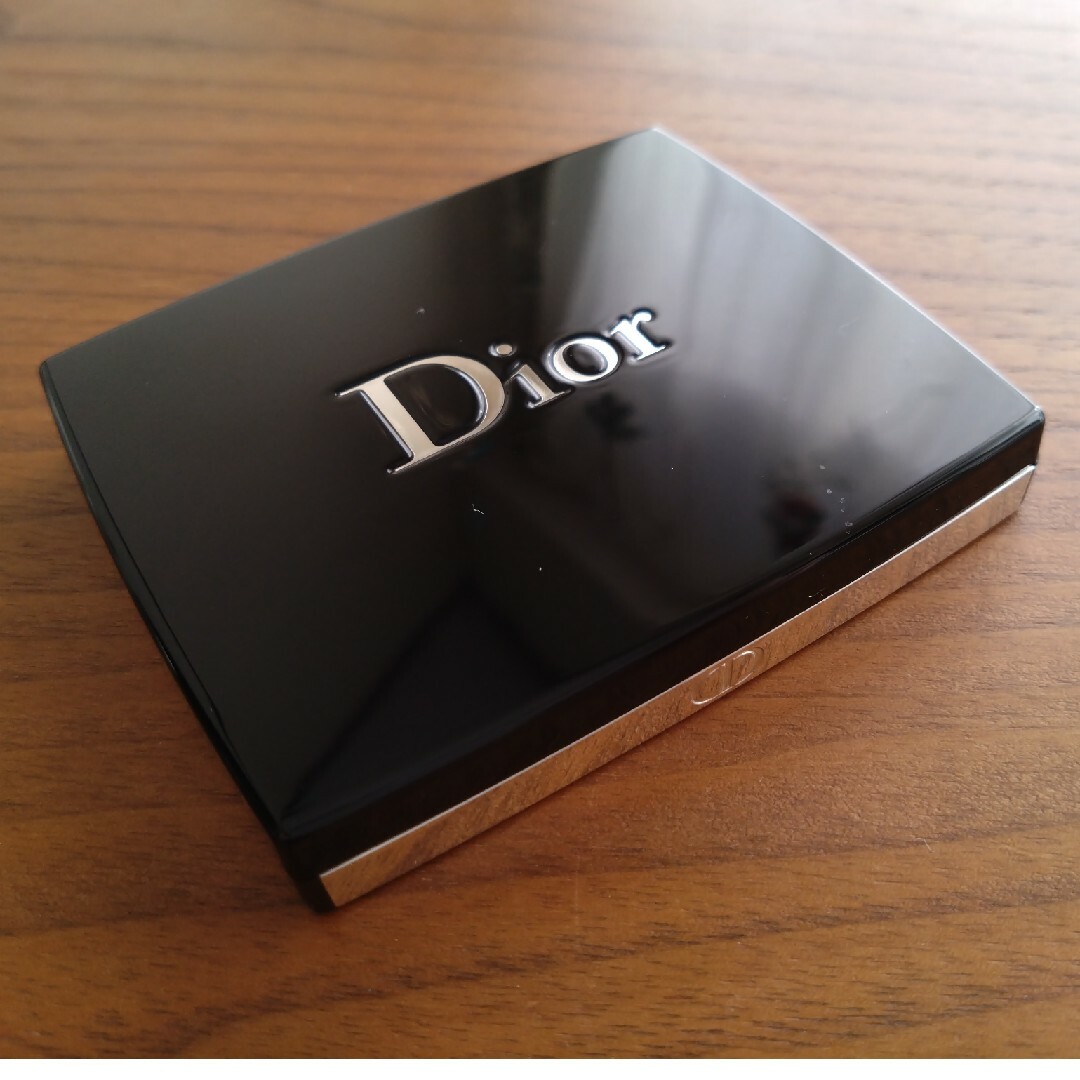 Dior(ディオール)のディオール　サンククルールクチュール 769 チュチュ コスメ/美容のベースメイク/化粧品(アイシャドウ)の商品写真