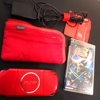 プレイステーションポータブル(PlayStation Portable)のPSP 3000 本体・充電ケーブル・ケース・バッテリー・モンハン3rd セット(携帯用ゲーム機本体)