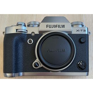 フジフイルム(富士フイルム)のFUJIFILM X-T3 ボディ シルバー(ミラーレス一眼)