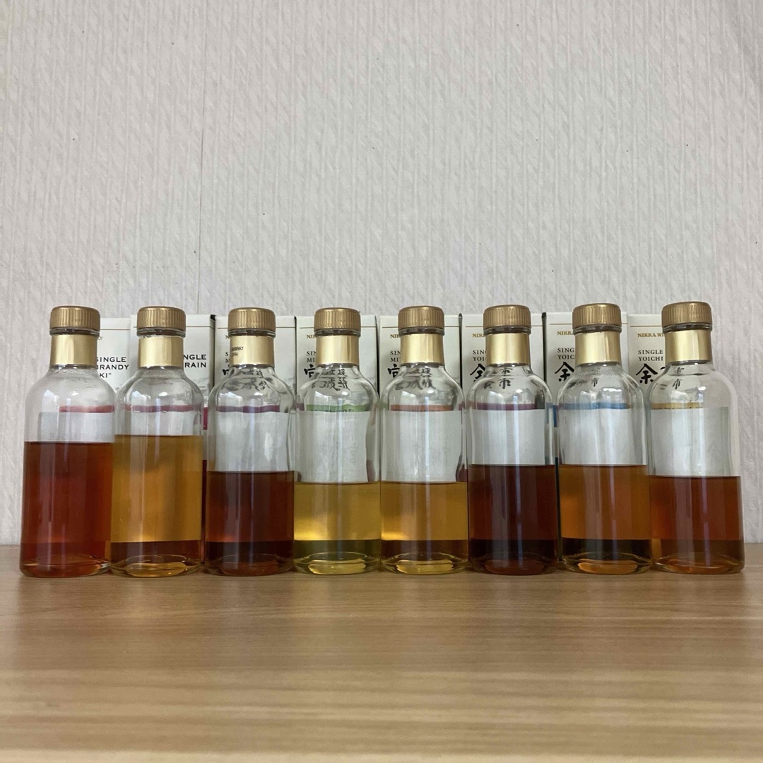 ニッカウヰスキー 宮城峡・余市蒸溜所限定品180ml 空瓶8本 ニッカウヰスキー 宮城峡・余市蒸溜所限定品180ml 空瓶8本