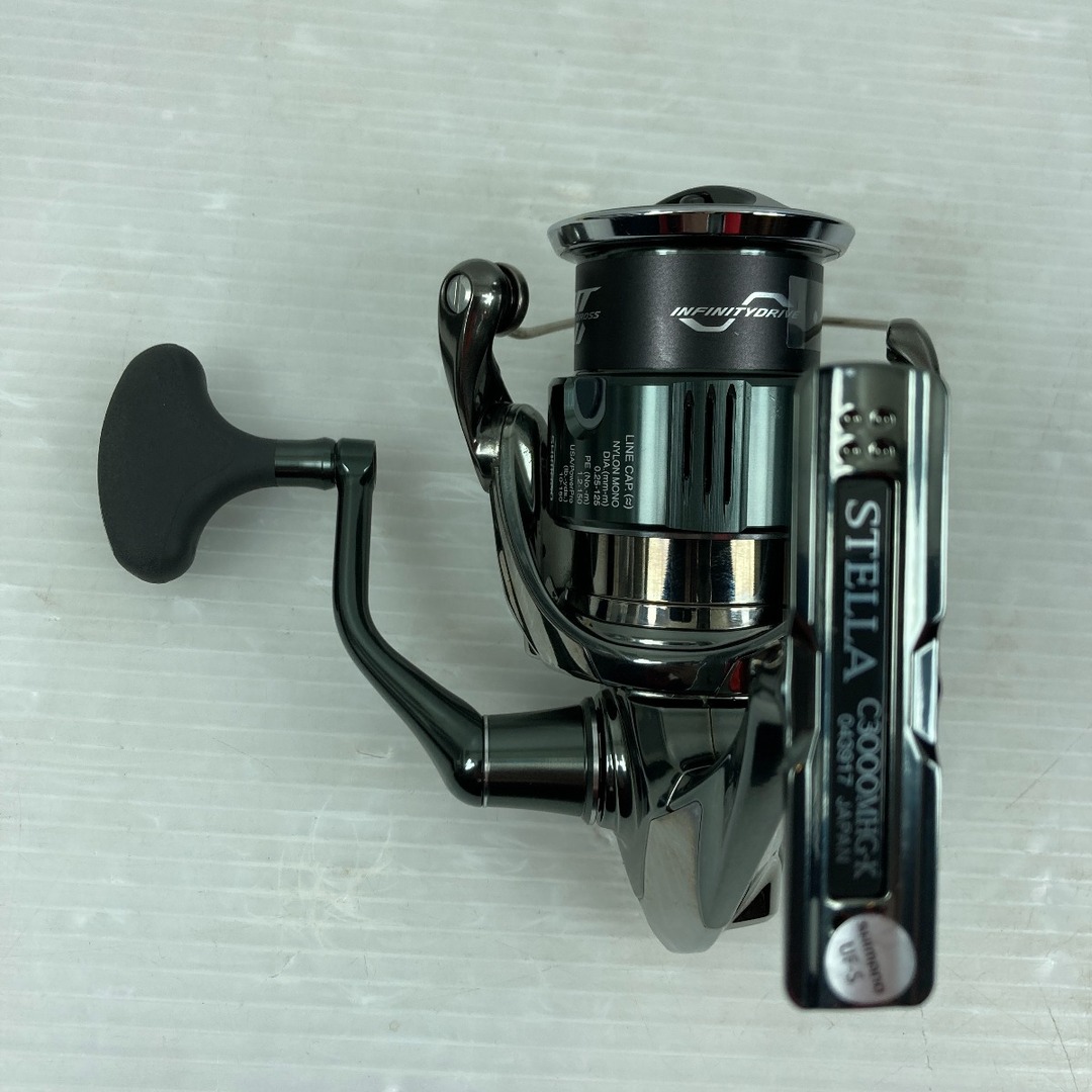 SHIMANO(シマノ)のττSHIMANO シマノ リール スピニングリール 22ステラ C3000MHG 043917 スポーツ/アウトドアのフィッシング(リール)の商品写真