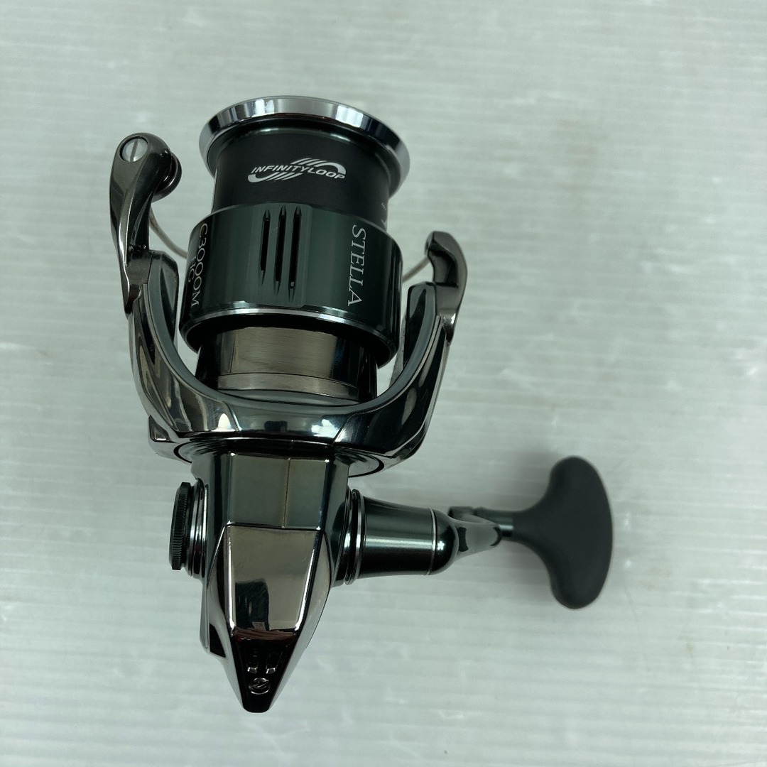 SHIMANO(シマノ)のττSHIMANO シマノ リール スピニングリール 22ステラ C3000MHG 043917 スポーツ/アウトドアのフィッシング(リール)の商品写真