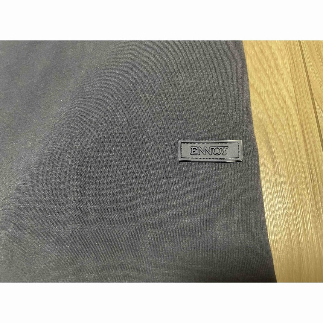 1LDK SELECT(ワンエルディーケーセレクト)のENNOY NAVY T L ネイビーのみ　ラバータグ メンズのトップス(Tシャツ/カットソー(半袖/袖なし))の商品写真