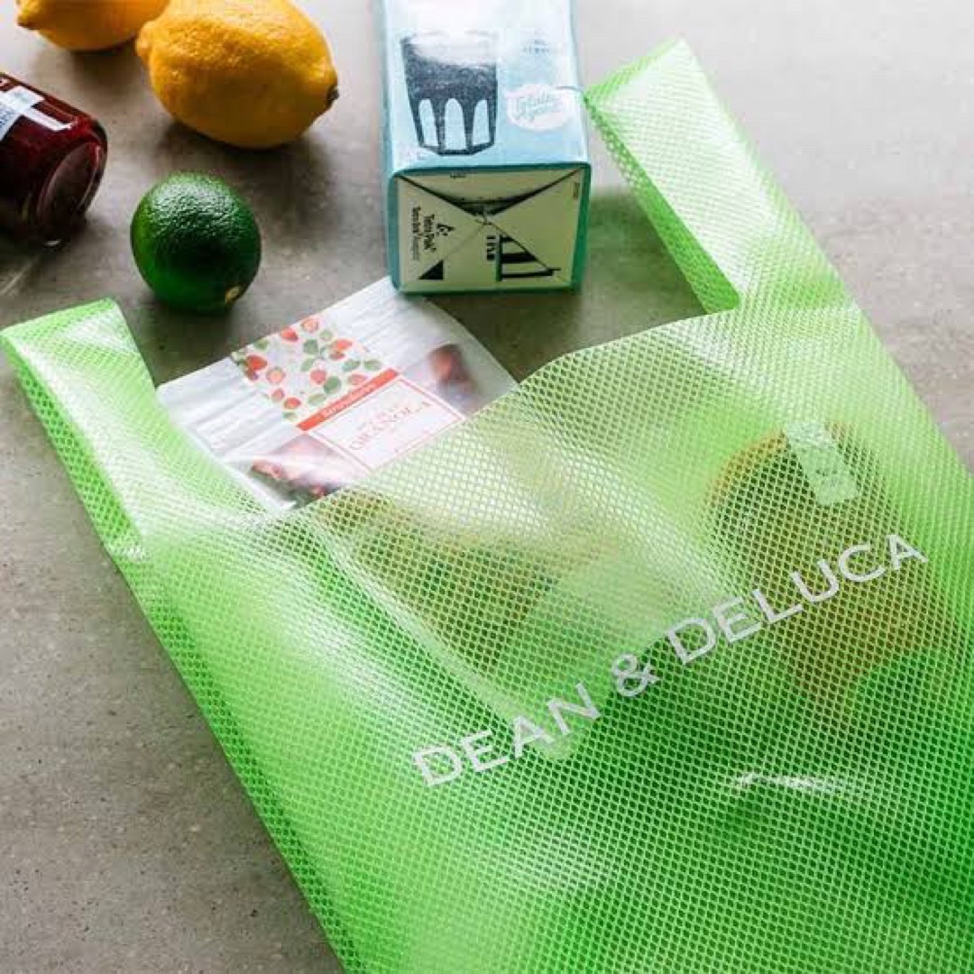 DEAN & DELUCA(ディーンアンドデルーカ)の【新品未開封】DEAN&DELICA 限定エコバッグ ライムグリーン レディースのバッグ(エコバッグ)の商品写真