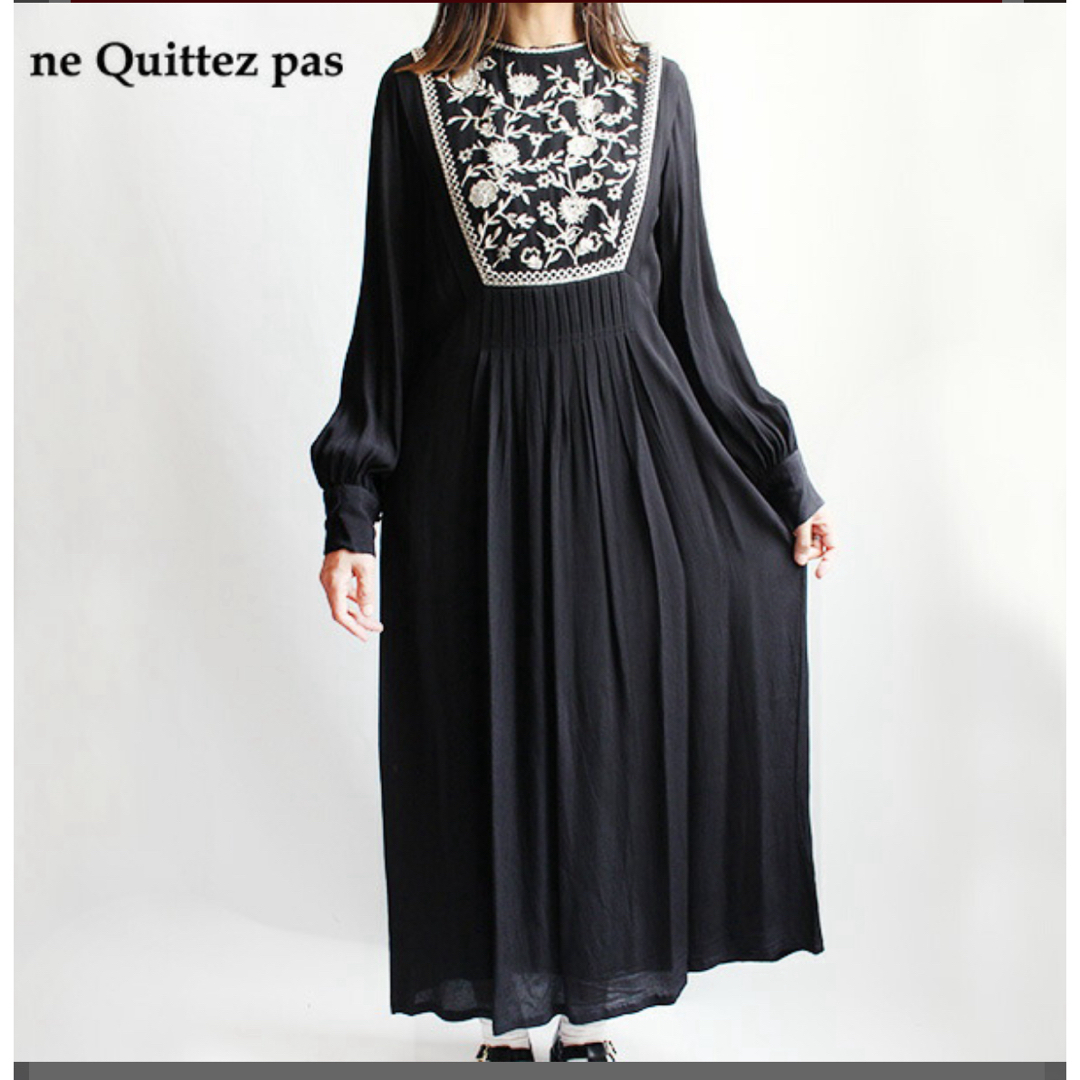 ne Quittez pas(ヌキテパ)のヌキテパ試着のみ！MOSS RAYON FLOWER EMB DRESS レディースのワンピース(ロングワンピース/マキシワンピース)の商品写真