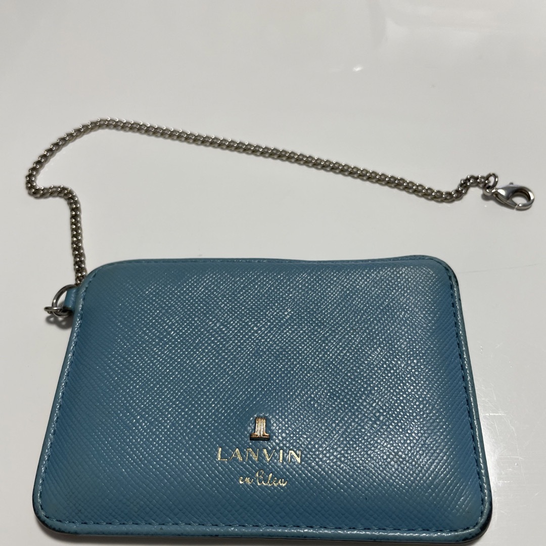 LANVIN en Bleu(ランバンオンブルー)のLANVIN en Bleuカード・定期ケース　ランバン レディースのファッション小物(名刺入れ/定期入れ)の商品写真