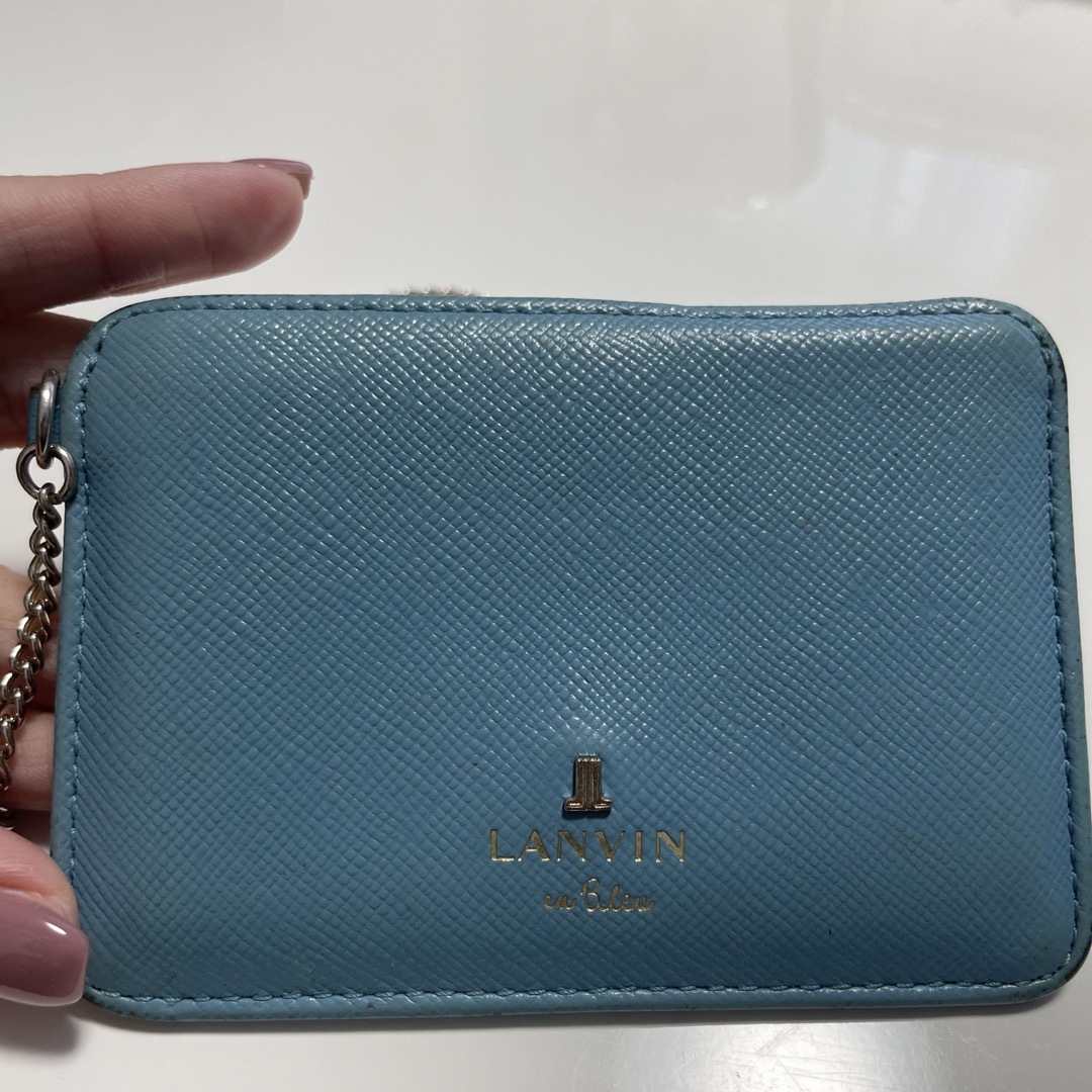 LANVIN en Bleu(ランバンオンブルー)のLANVIN en Bleuカード・定期ケース　ランバン レディースのファッション小物(名刺入れ/定期入れ)の商品写真