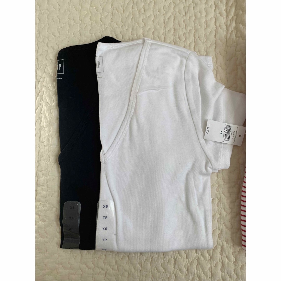 GAP(ギャップ)のgap Tシャツ　　３枚セット レディースのトップス(Tシャツ(半袖/袖なし))の商品写真