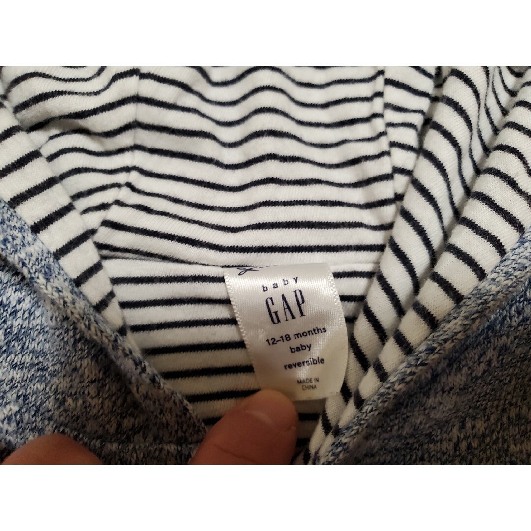 babyGAP(ベビーギャップ)のベビーギャップ　12～18ヵ月　パーカー キッズ/ベビー/マタニティのベビー服(~85cm)(トレーナー)の商品写真