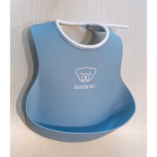 ベビービョルン(BABYBJORN)の【BabyBjörn】ベビービョルン・ベビースタイ・パウダーブルー(お食事エプロン)