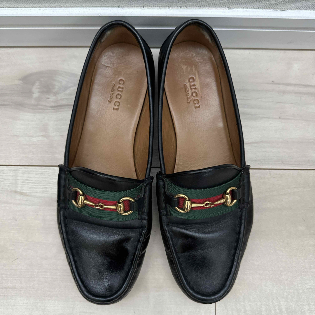 Gucci(グッチ)のGucci グッチ ウェブ付ホースビット ウィメンズ ローファー レディースの靴/シューズ(ローファー/革靴)の商品写真