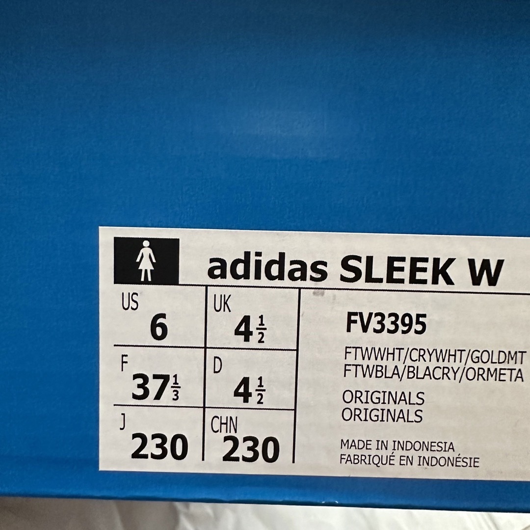 adidas(アディダス)のadidas SLEEK W  スニーカー レディースの靴/シューズ(スニーカー)の商品写真