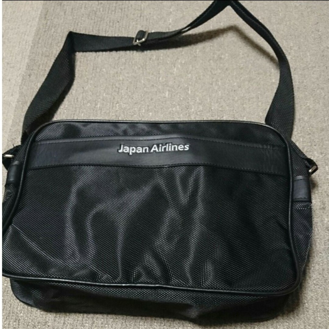 JAPAN　AIRLINES バッグ メンズのバッグ(ショルダーバッグ)の商品写真