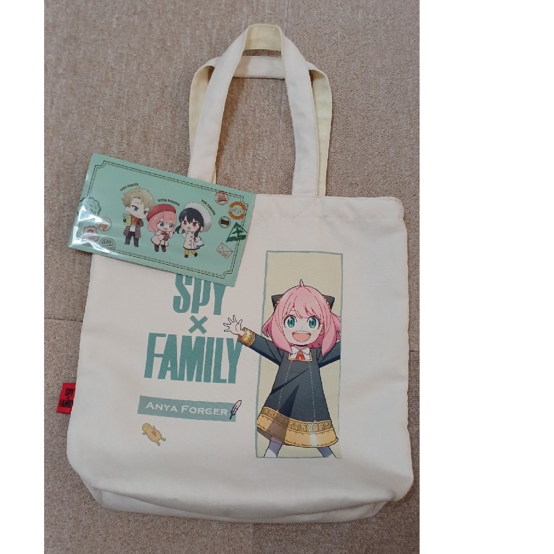 集英社(シュウエイシャ)のSPY×FAMILY　トートバック エンタメ/ホビーのアニメグッズ(その他)の商品写真