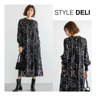 スタイルデリ(STYLE DELI)のSTYLE DELI＊ラインフラワー柄ギャザーロングワンピース(ロングワンピース/マキシワンピース)