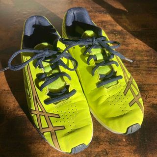 アシックス(asics)の⭐︎ポンタ様専用⭐︎asics 23.5㎝　イエロー×ネイビー　レーザービーム(スニーカー)