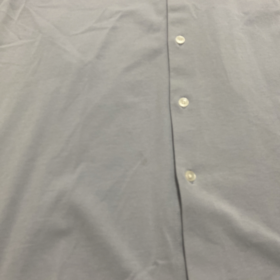 UNIQLO  グレー　薄いブルー　半袖　シャツ メンズのトップス(シャツ)の商品写真