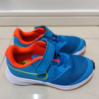 ナイキ(NIKE)のナイキ　キッズ　スニーカー　at1801(スニーカー)