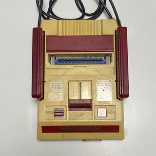 ニンテンドウ(任天堂)の【ジャンク品】ファミコン(家庭用ゲーム機本体)