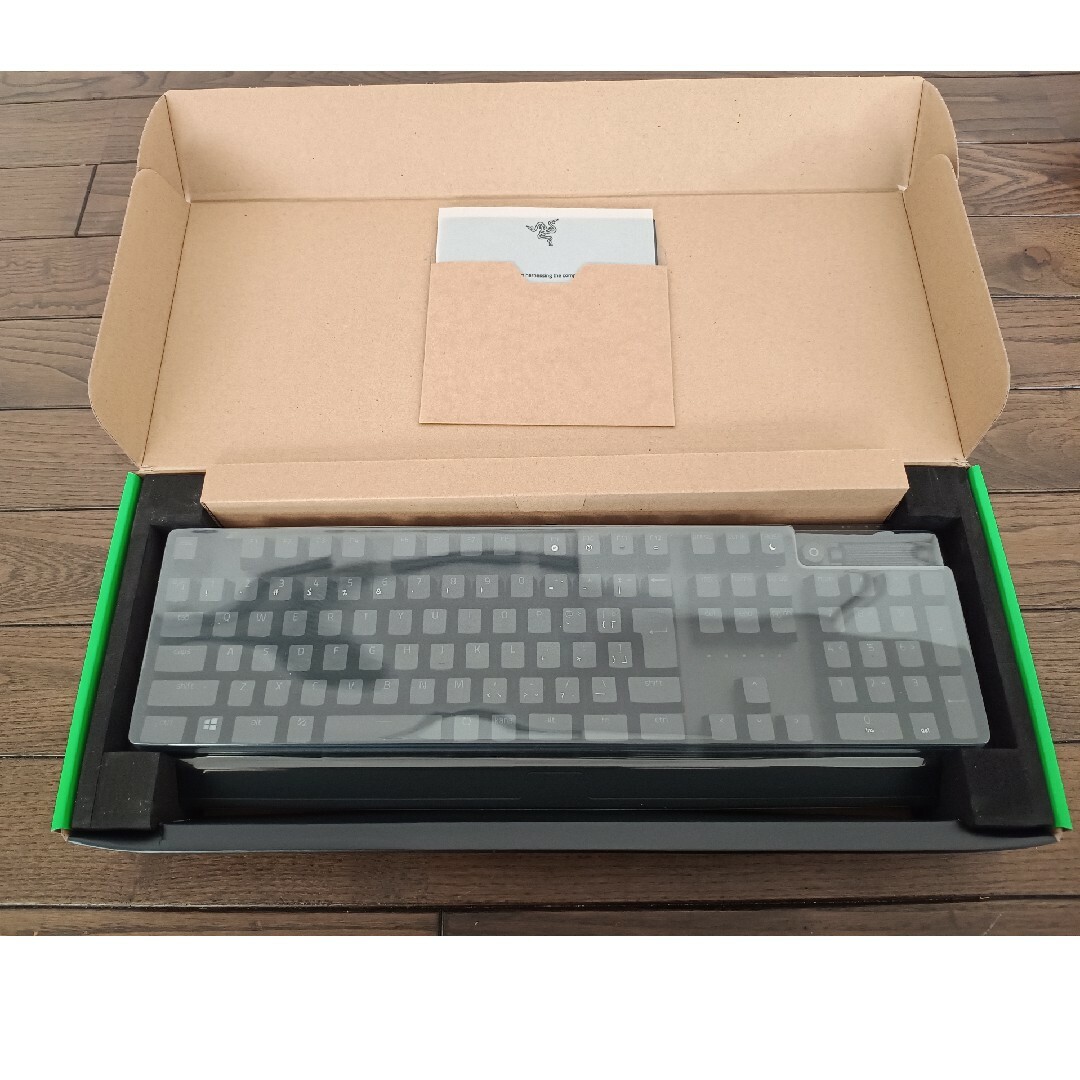 Razer(レイザー)のRAZER レイザー BlackWidow V3 Yellow Switch R スマホ/家電/カメラのPC/タブレット(PC周辺機器)の商品写真