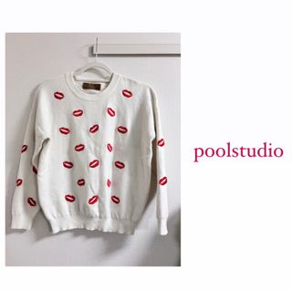 プールスタジオ(pool studio)のpoolstudio 唇ニットトップス(ニット/セーター)