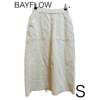 ベイフロー(BAYFLOW)のBAYFLOW キモウポンチスカート　S オフホワイト(ロングスカート)