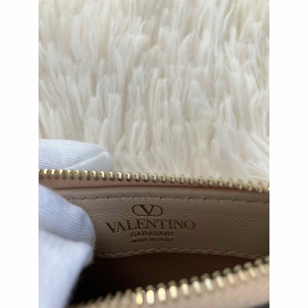 VALENTINO(ヴァレンティノ)のVALENTINO フラグメントケース コインカードホルダー 小銭入れ レディースのファッション小物(コインケース)の商品写真